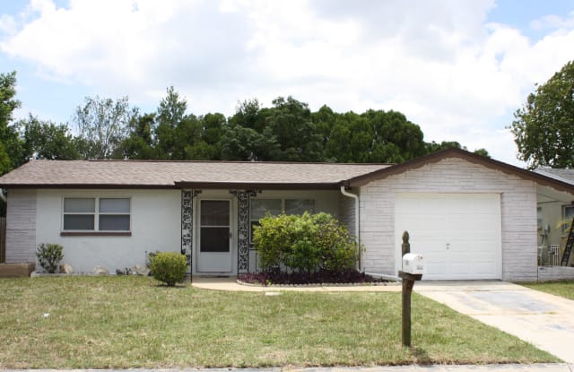 7010 Rockwood Dr photos photos