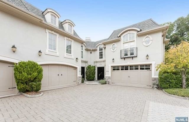 214 Bellaire Drive - 214 Bellaire Drive, Demarest, NJ 07627