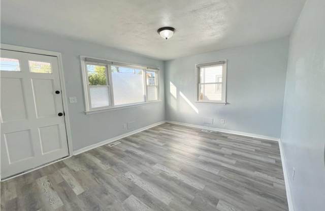 1118 Little Bay Avenue Gallery 3