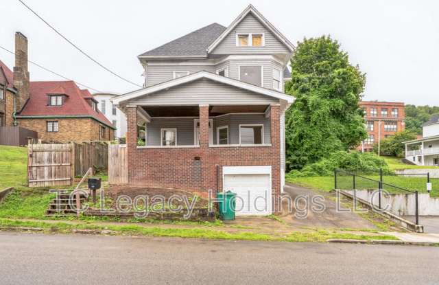 411 Washington Avenue - 411 Washington Avenue, Clarksburg, WV 26301