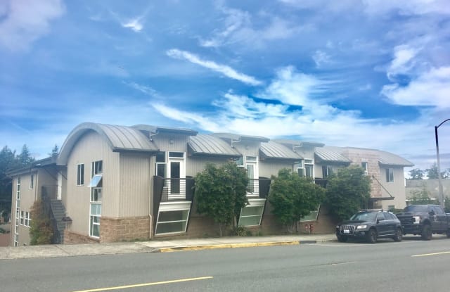 654 5th Ave S #406 - 654 5th Avenue South, Edmonds, WA 98020