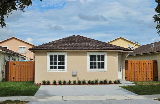 16165 SW 139th Ave photos photos