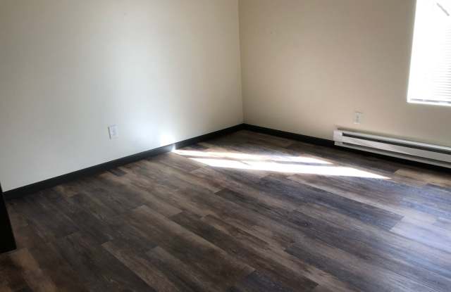 Corner Crest 3201 Gallery 3
