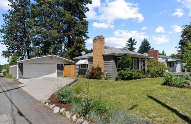 4 Bedroom 2 Bathroom Home for Rent Gallery 4