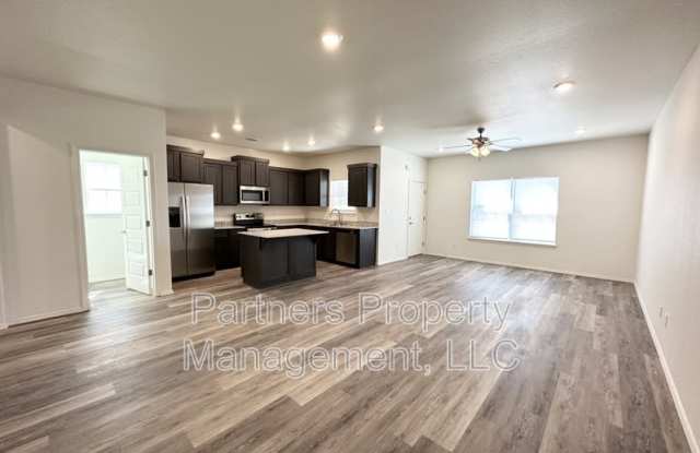 1079 South Benchmark Lane - 2 Gallery 2