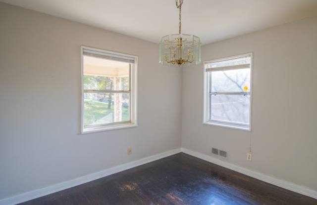 9877 Redcliff Road Gallery 3