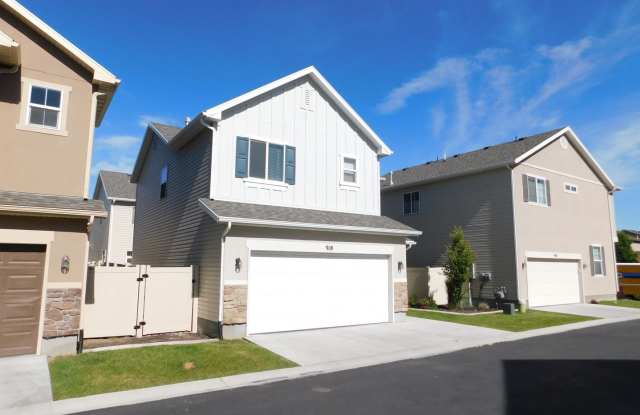 918 W Stonehaven Dr Gallery 2