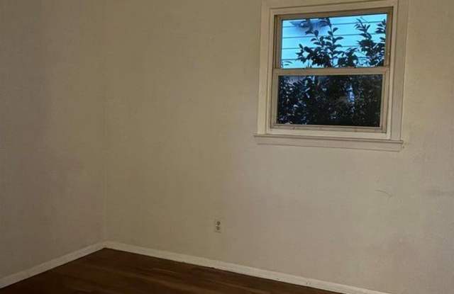 147 Saint Joseph Boulevard Gallery 3