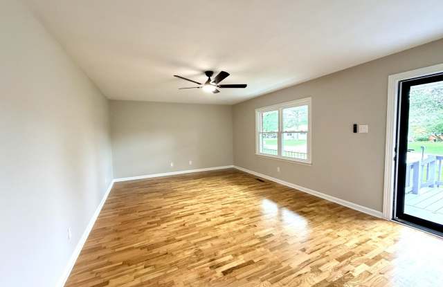 3420 Candy Drive Gallery 2