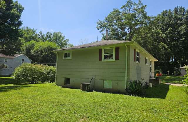 Single Family Rental Home - 3BR-1BA - New Haven MO 63068 Gallery 3