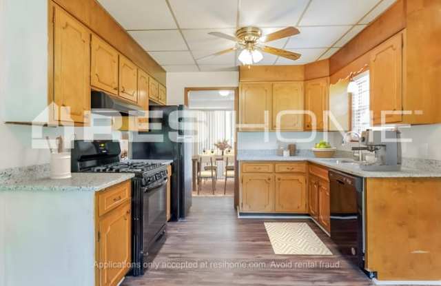 824 Ridge Lane Drive Gallery 3