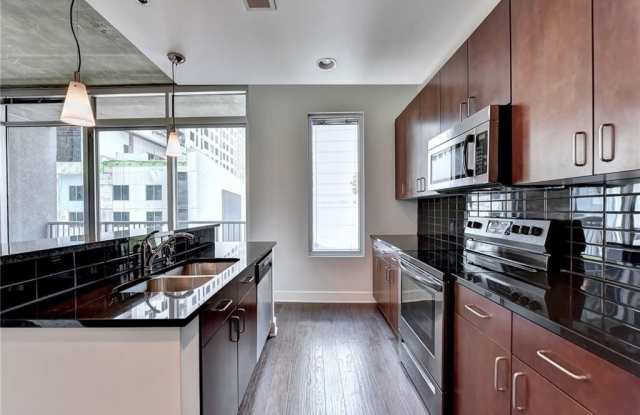 44 Peachtree Place NE photos photos