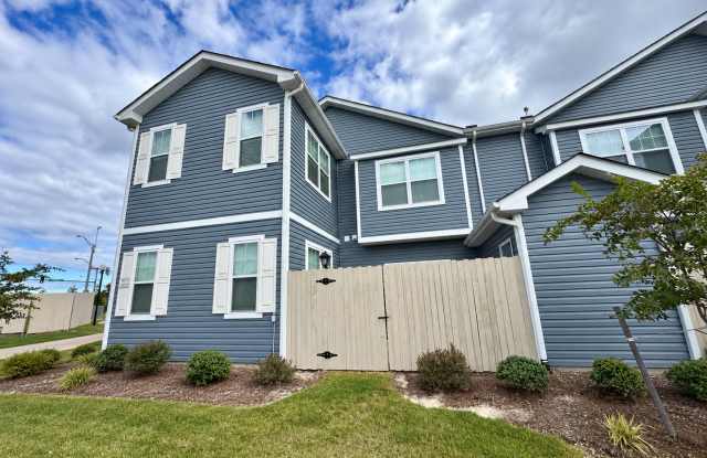 Modern Living at Hawkins Mill Gallery 1