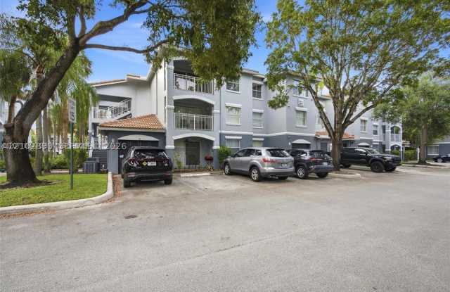 9615 NW 1st Ct Gallery 3