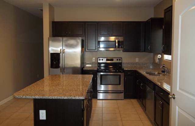 Beautiful Home in Gated Community Gallery 4