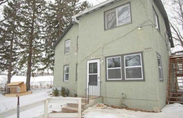 280 Woodland Drive - 280 Woodland Drive, Chaska, MN 55318