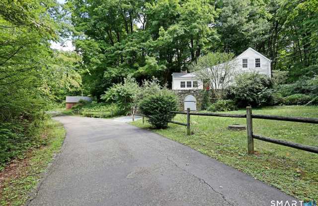 37 Peaceable Street Gallery 1