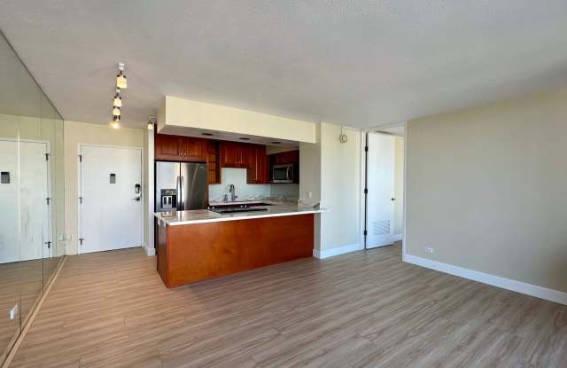 Central AC, Great Location, TWO parking photos photos