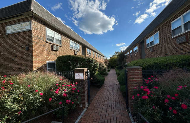637 Cove Road - 637 Cove Road, Stamford, CT 06902