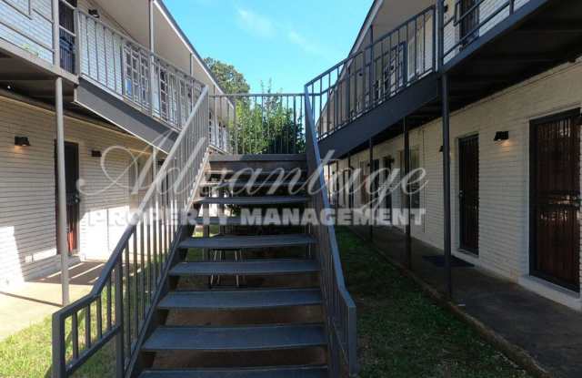 Come see this 2 Bedroom Newly Renovated Apartment - Move in Ready - 1446 Wells Station Road, Memphis, TN 38108