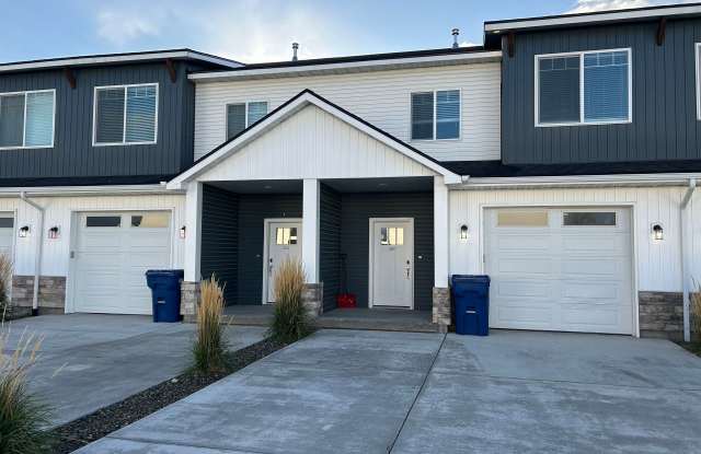Old Farm Townhomes Gallery 1
