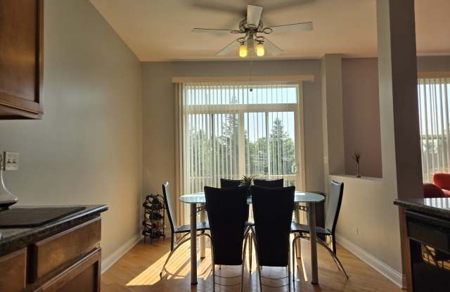 1819 Crenshaw Cir Gallery 3