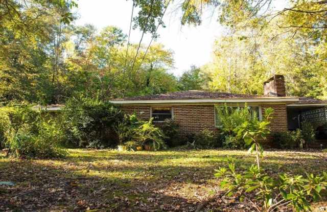 4106 Old Easley Bridge Road Gallery 2