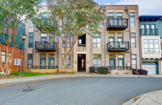Freshly Painted South End Condo! - 420 New Bern Station Court, Charlotte, NC 28209