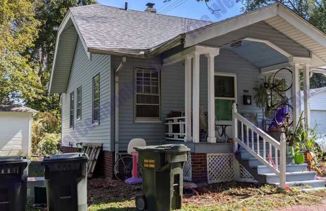 Charming 2-Bedroom House with Front Porch  Abundant Natural Light - 404 South Birch Street, Urbana, IL 61801