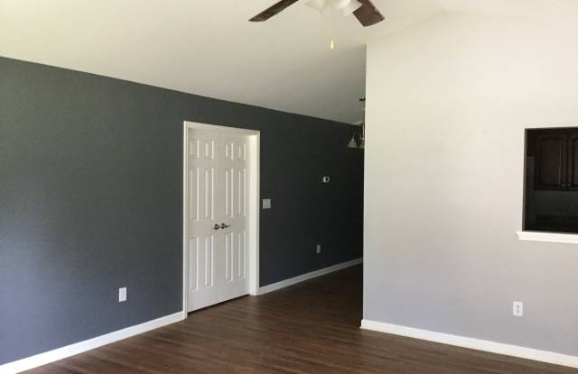 126 Burkridge West Dr Gallery 3