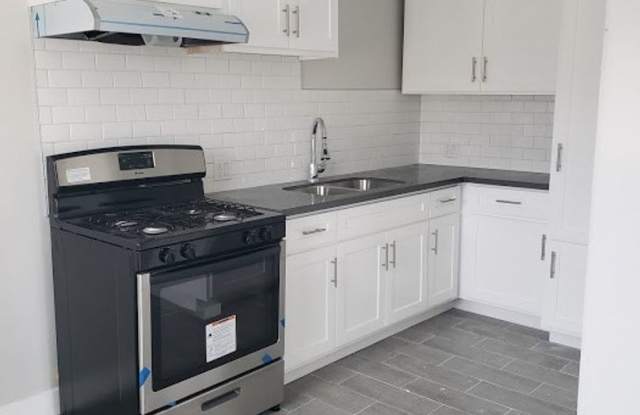 1 Bed/1 Bath***$1725***$1k Off the 1st Month - 2700 Clarendon Avenue, Huntington Park, CA 90255