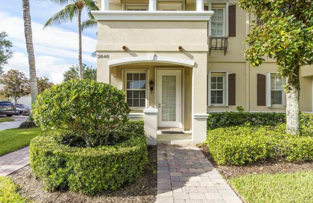 3846 Greenway Drive Gallery 3