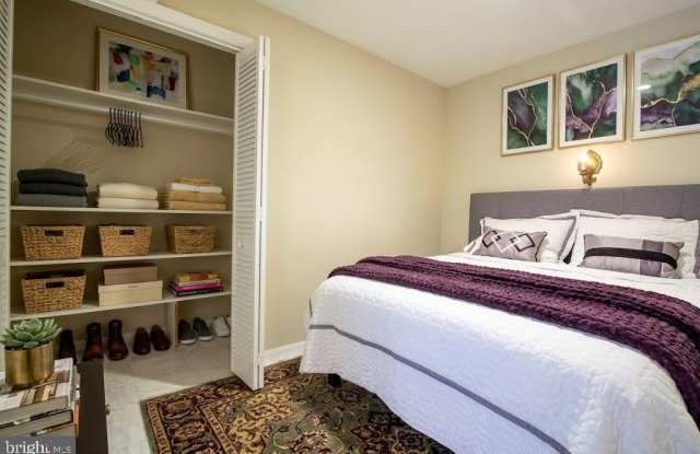 6034 CHESTERBROOK Road Gallery 4