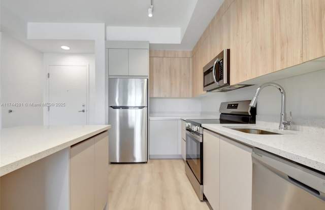 Deco Green - 1715 North Dixie Highway, Lake Worth, FL 33460 Deco Green - 1715 North Dixie Highway, Lake Worth, FL 33460