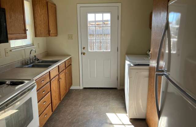 504 Cantrell Ave photos photos