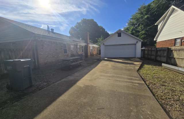 8209 Claiborne Drive Gallery 2