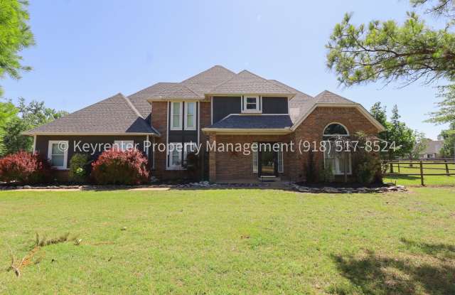 Incredible 4 Bedroom 4 Bath Home in Owasso!!! photos photos