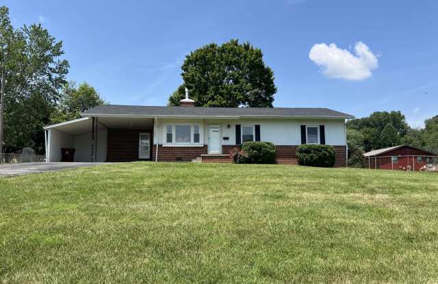 1803 E Oakland Ave photos photos