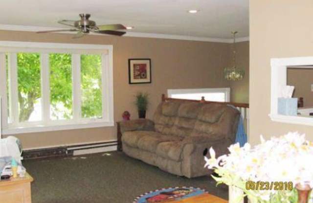 136 Woodley Rd. Gallery 4