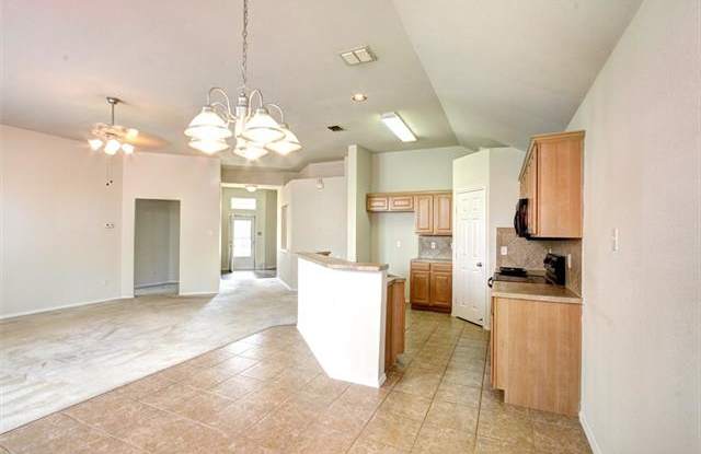 13613 Justice Court Gallery 2
