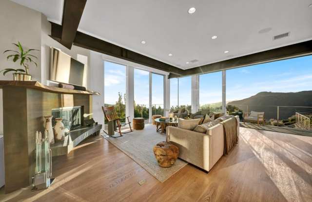 2915 Tuna Canyon Rd photos photos