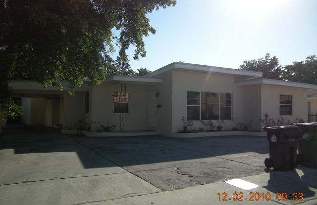 Great location on E Sunrise blvd cross street from Publix !!!! photos photos