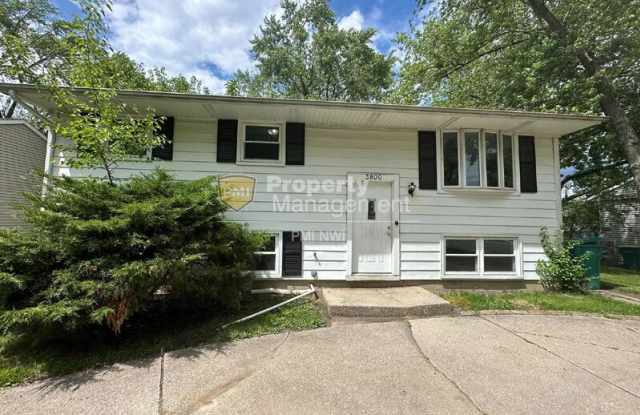 3800 W 78th Ave - 3800 West 78th Avenue, Merrillville, IN 46410