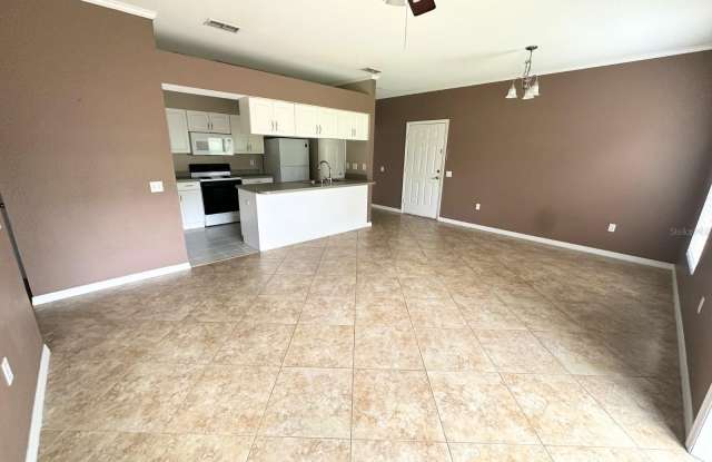 1003 EAGLE POND Drive Gallery 4