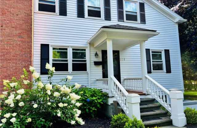571 Bellevue Avenue Gallery 2