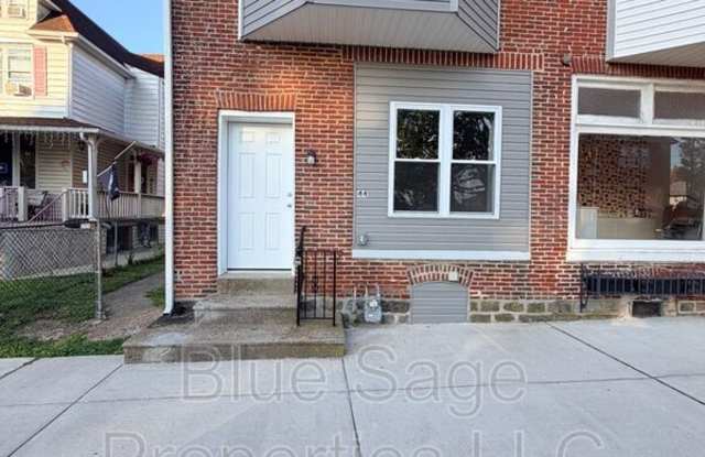 44 W Winona Ave Gallery 1