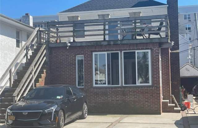 512 E Broadway photos photos