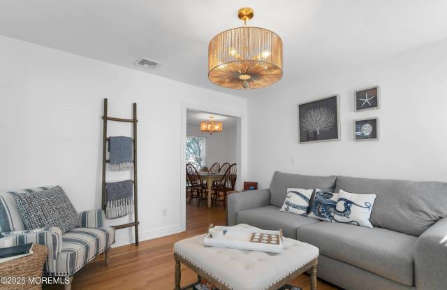 505 Jefferson Avenue Gallery 3
