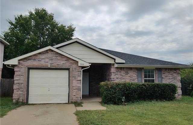 3008 Ronay Drive - 3008 Ronay Drive, Forest Hill, TX 76140