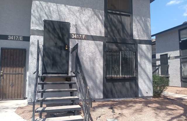 NW REHABBED TOWNHOME 3/2 WITH BACKYARD photos photos